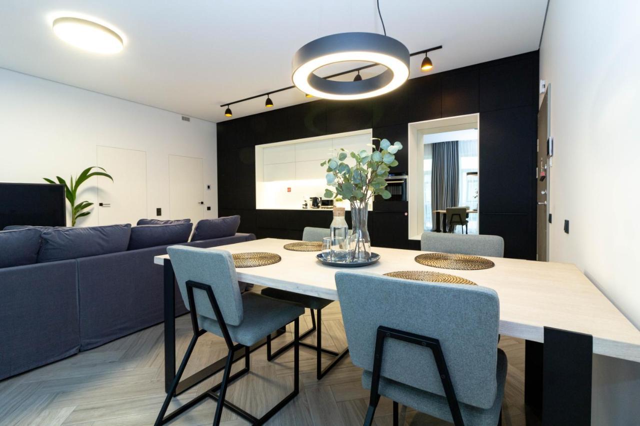 Cohost I Oldtown 60M2 Apt W-Garage Parking, Balcony & Self Check-In Аеропорт Вільнюс Екстер'єр фото