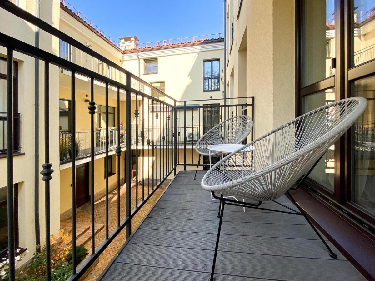 Cohost I Oldtown 60M2 Apt W-Garage Parking, Balcony & Self Check-In Аеропорт Вільнюс Екстер'єр фото
