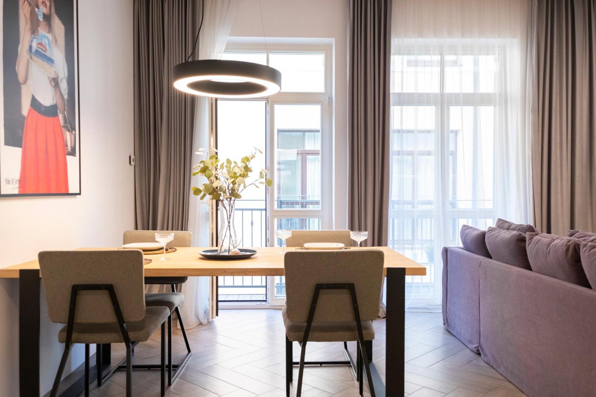 Cohost I Oldtown 60M2 Apt W-Garage Parking, Balcony & Self Check-In Аеропорт Вільнюс Екстер'єр фото